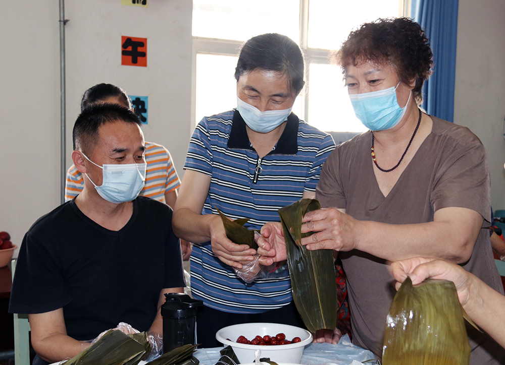 IMG_0939.jpg IMG_0939.jpg