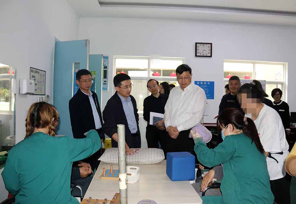 IMG_9831.jpg IMG_9831.jpg